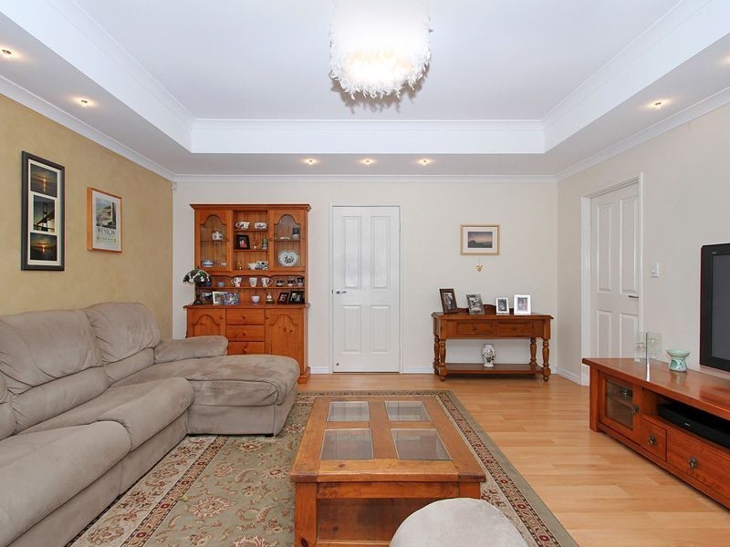 9 Namoi Street, Hammond Park WA 6164