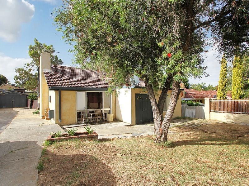 12 Malvolio Road, Coolbellup WA 6163