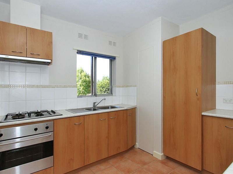 5/2 Gregory Way, Coolbellup WA 6163