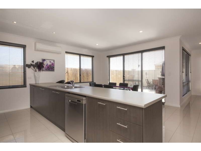 38B Coogee Road, Munster WA 6166