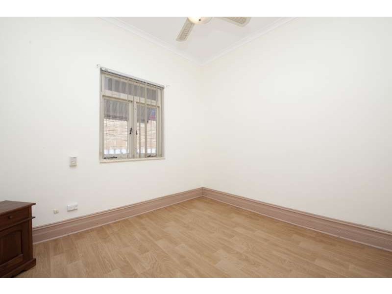 15 Dorothy Street, Fremantle WA 6160