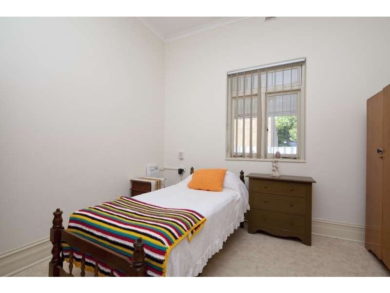 15 Dorothy Street, Fremantle WA 6160