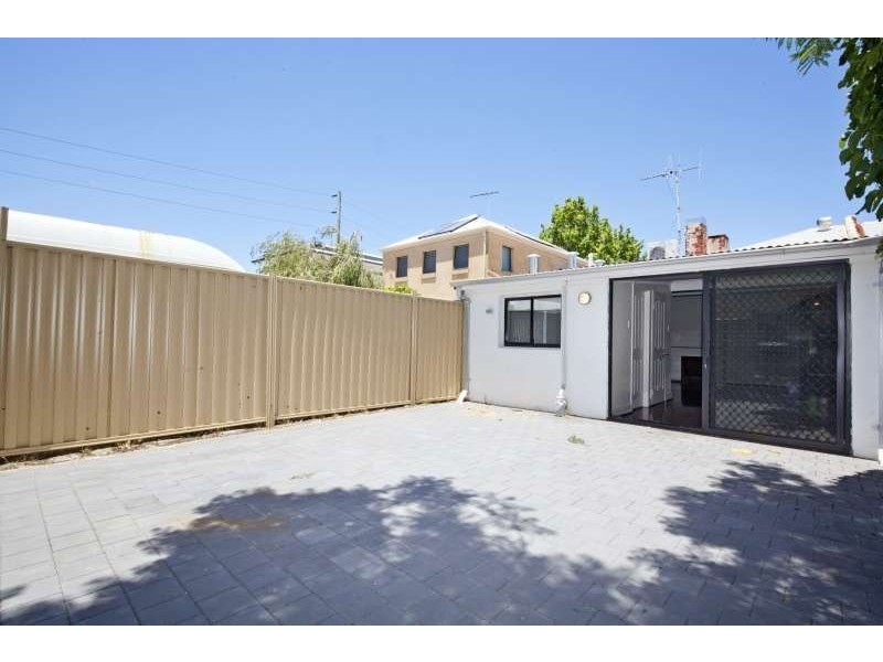18 Rose Street, South Fremantle WA 6162