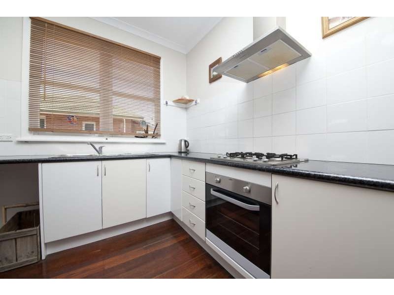 17 Aberle Street, Hamilton Hill WA 6163