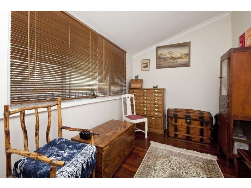 17 Aberle Street, Hamilton Hill WA 6163