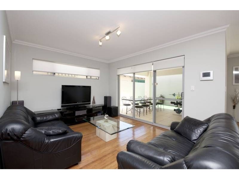 32a Scott Street, South Fremantle WA 6162
