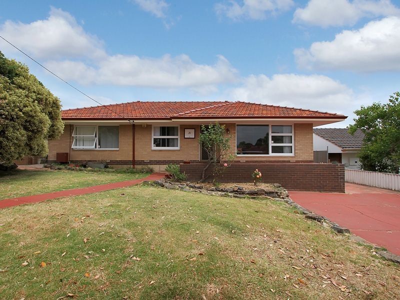 31 Helen Street, Hamilton Hill WA 6163