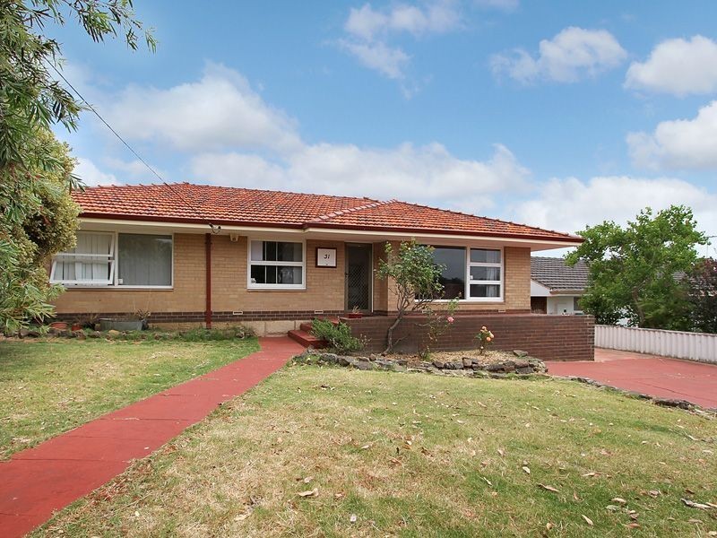 31 Helen Street, Hamilton Hill WA 6163