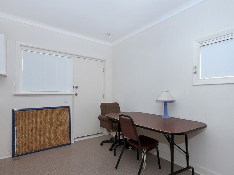 31 Helen Street, Hamilton Hill WA 6163