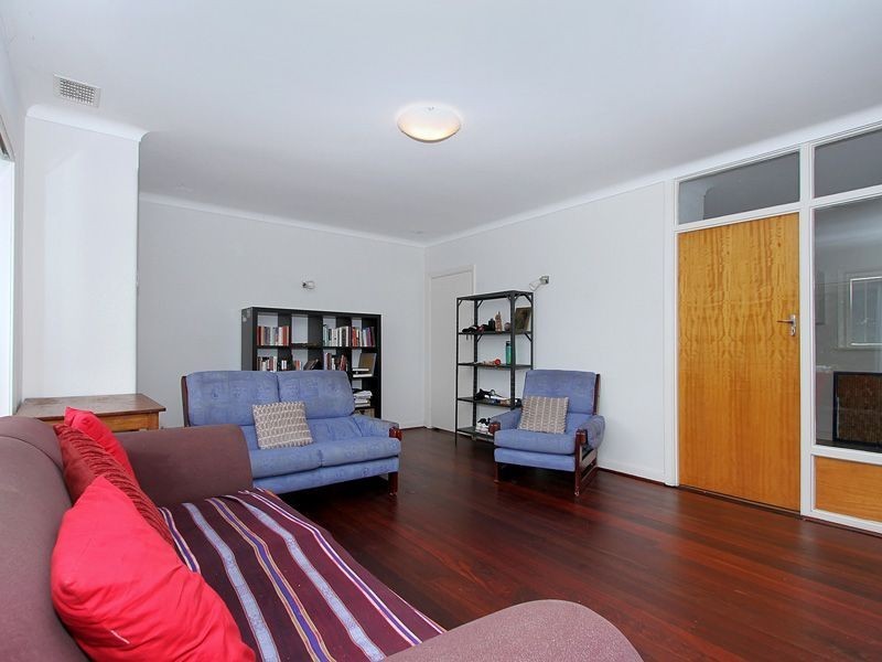 31 Helen Street, Hamilton Hill WA 6163