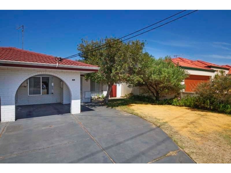 72b Davilak Avenue, Hamilton Hill WA 6163