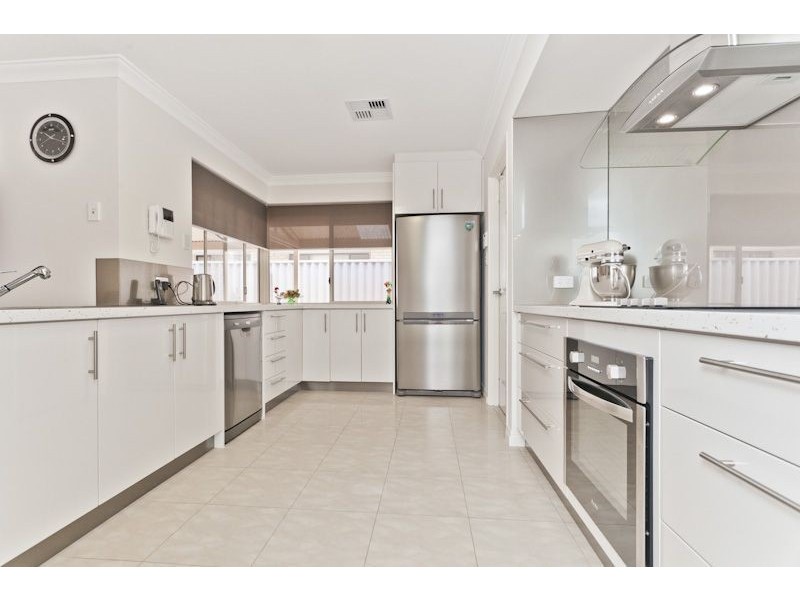 16 Husk Parade, Coogee WA 6166