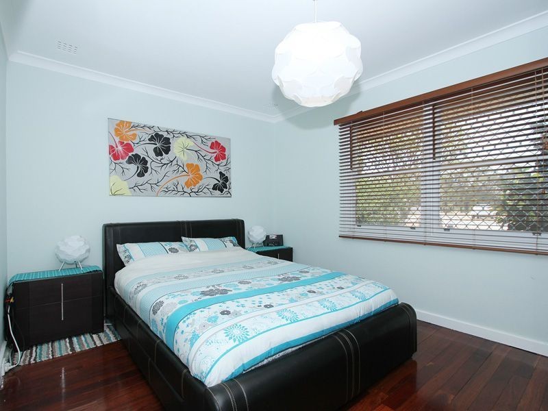 60 Malvolio Road, Coolbellup WA 6163