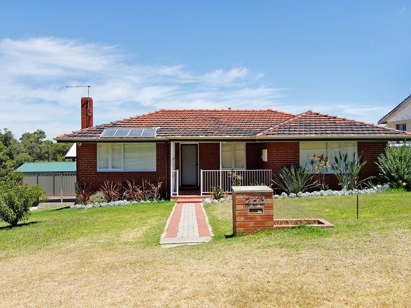 253 Winterfold Road, Coolbellup WA 6163