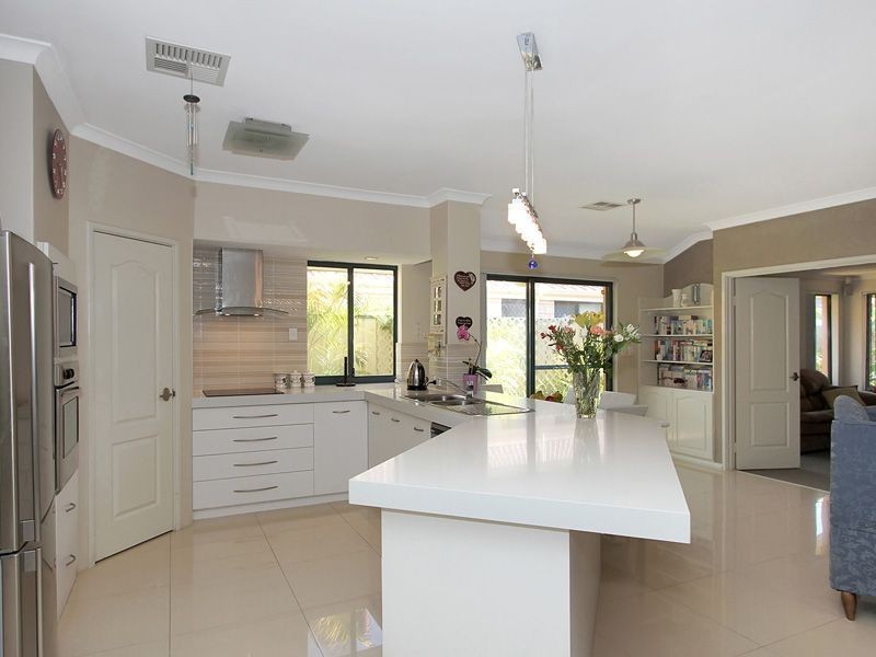3 Domain Circle, Success WA 6164