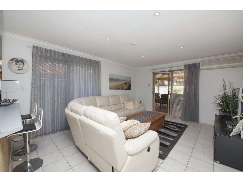 10b Korel Place, Coogee WA 6166
