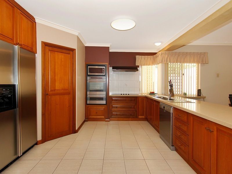 4 Stevenson Way, Spearwood WA 6163