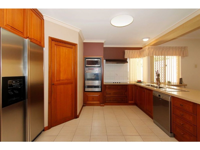 4 Stevenson Way, Spearwood WA 6163