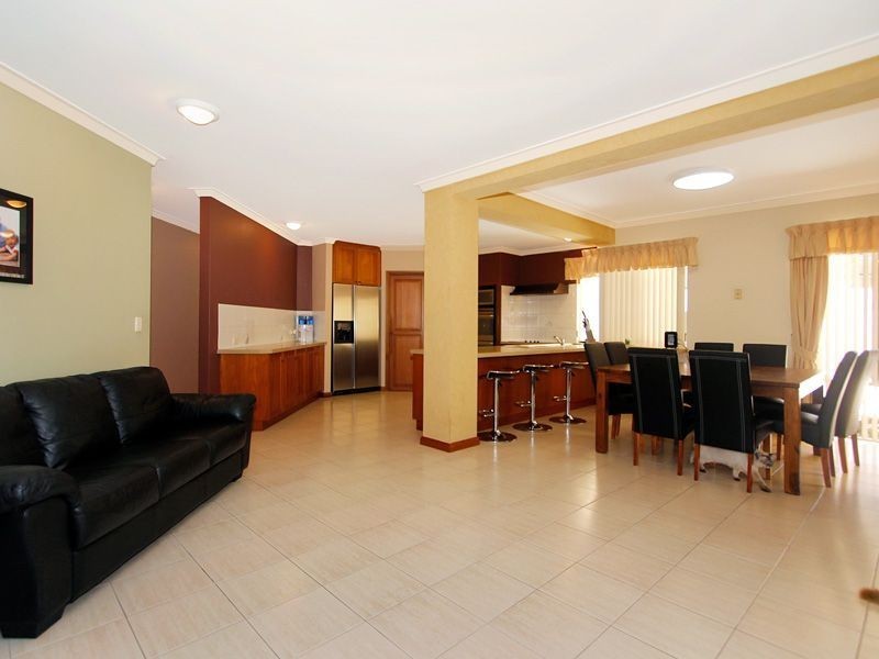 4 Stevenson Way, Spearwood WA 6163