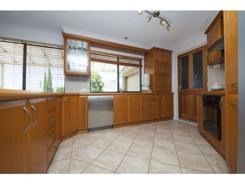 45 Mayor Road, Coogee WA 6166