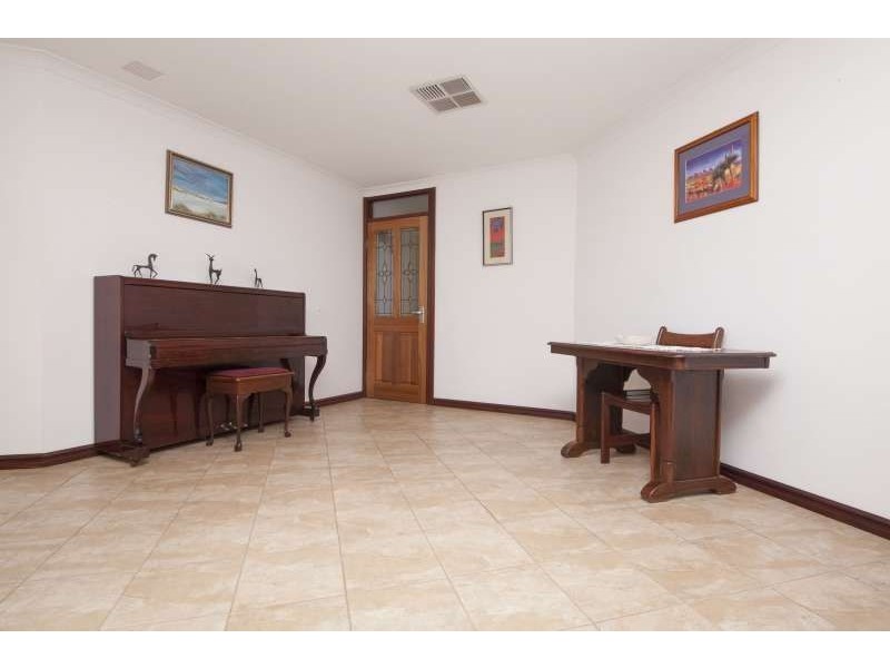 45 Mayor Road, Coogee WA 6166