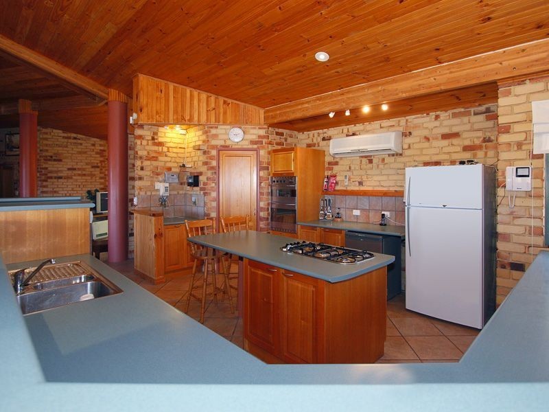 21 Arlington Loop, Coogee WA 6166