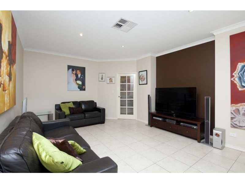 3 Zukova Close, Spearwood WA 6163