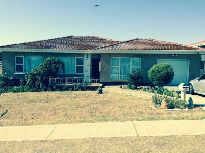 52 Phoenix Road, Hamilton Hill WA 6163
