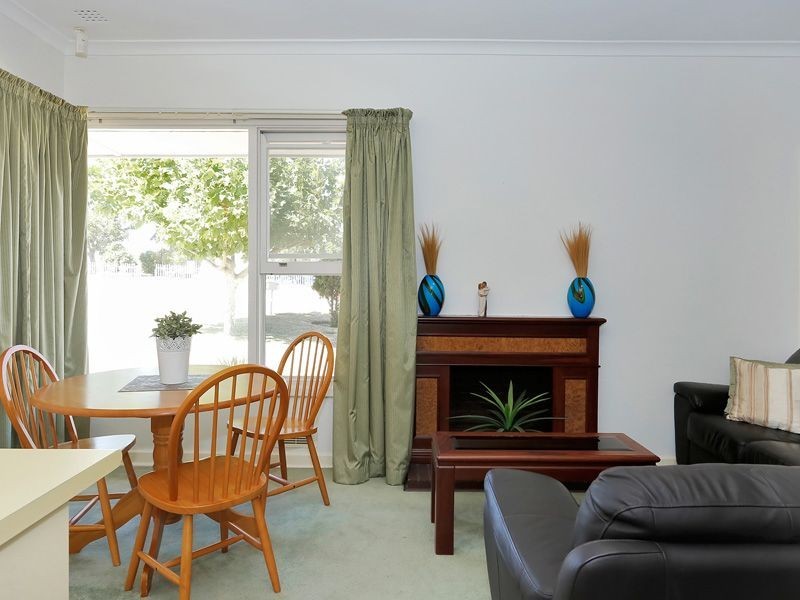 3 Simons Street, Coolbellup WA 6163