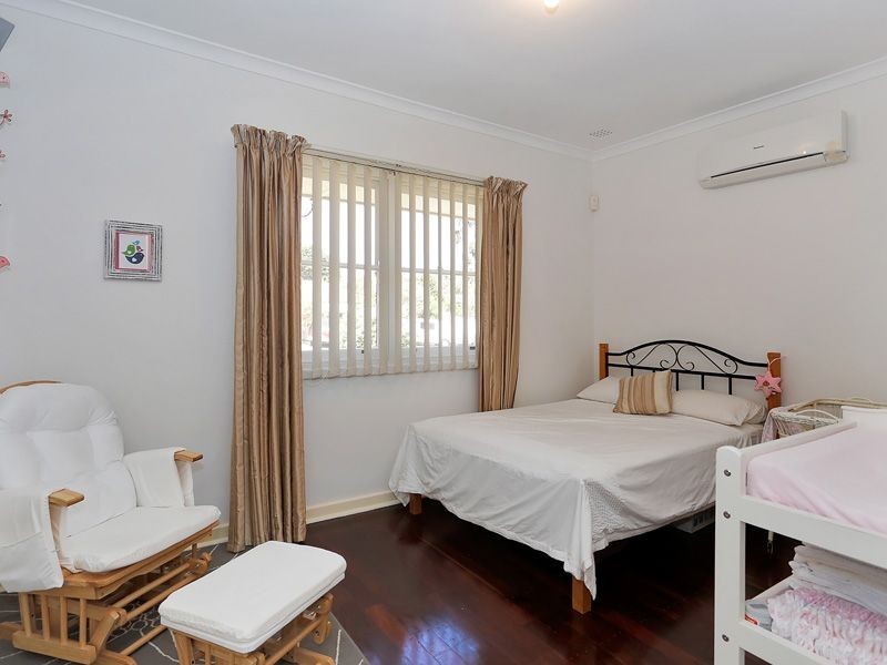 3 Simons Street, Coolbellup WA 6163