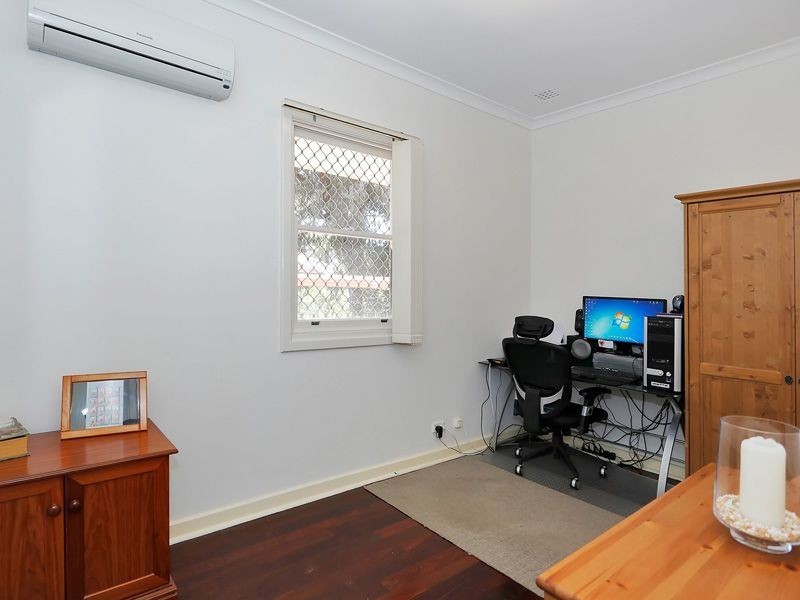 3 Simons Street, Coolbellup WA 6163