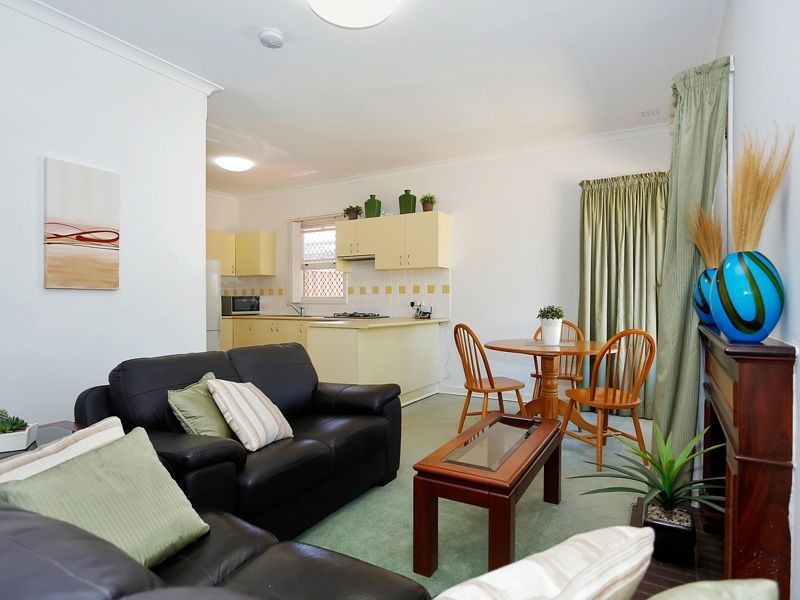 3 Simons Street, Coolbellup WA 6163