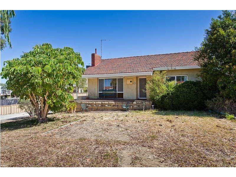 148 Samson Street, White Gum Valley WA 6162