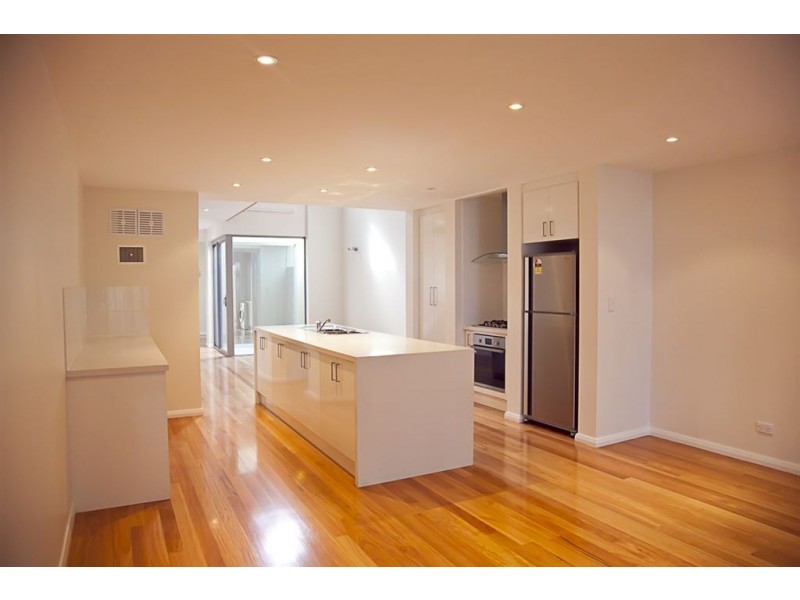 a/322 South Terrace, South Fremantle WA 6162