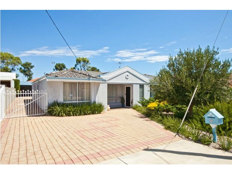 7 Offley Street, Hamilton Hill WA 6163