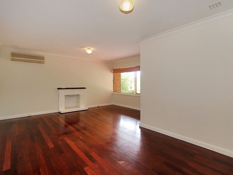 28 Quinlan Street, Coolbellup WA 6163