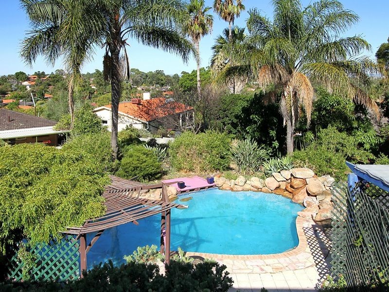 22 Cameron Way, Kardinya WA 6163