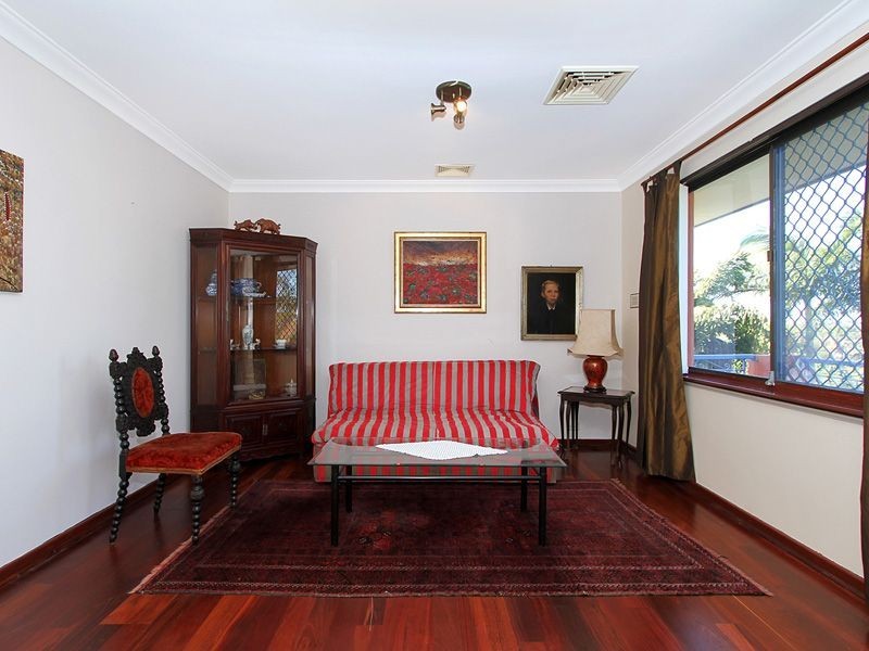 22 Cameron Way, Kardinya WA 6163