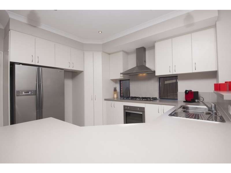 392 Hamilton Road, Munster WA 6166