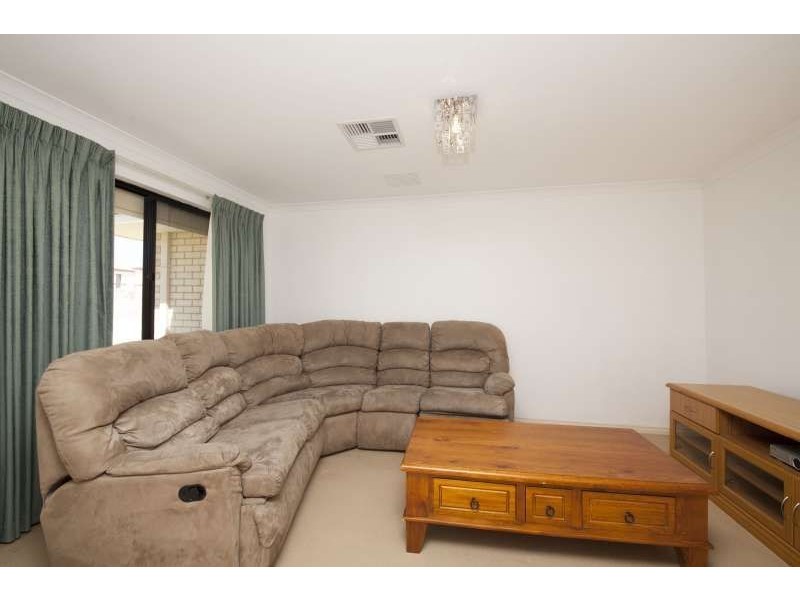 3 Salina Way, Yangebup WA 6164