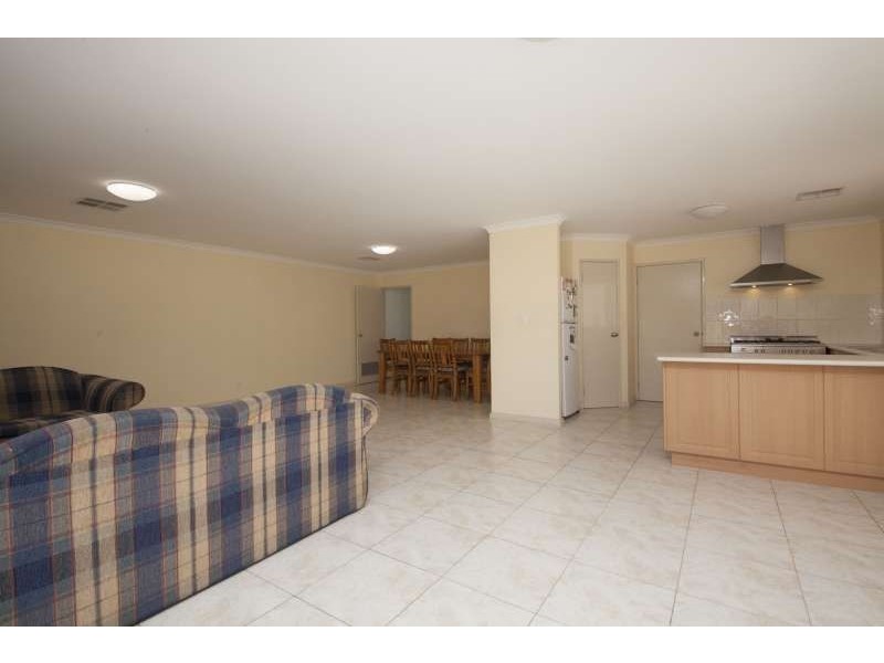 3 Salina Way, Yangebup WA 6164