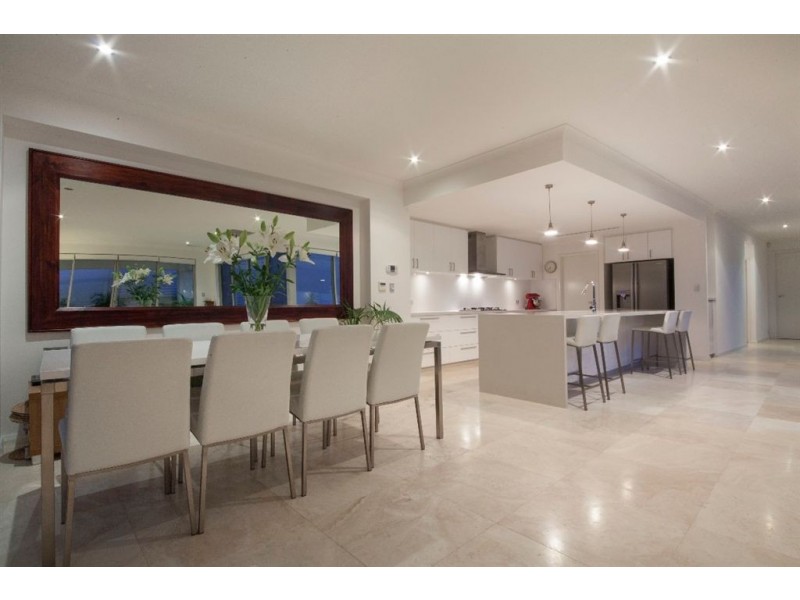 30 Newark Turn, North Coogee WA 6163