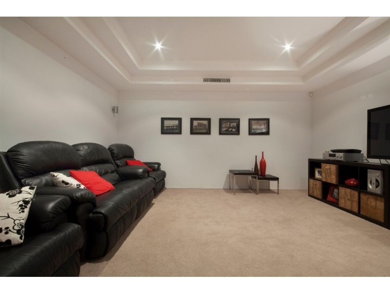 30 Newark Turn, North Coogee WA 6163