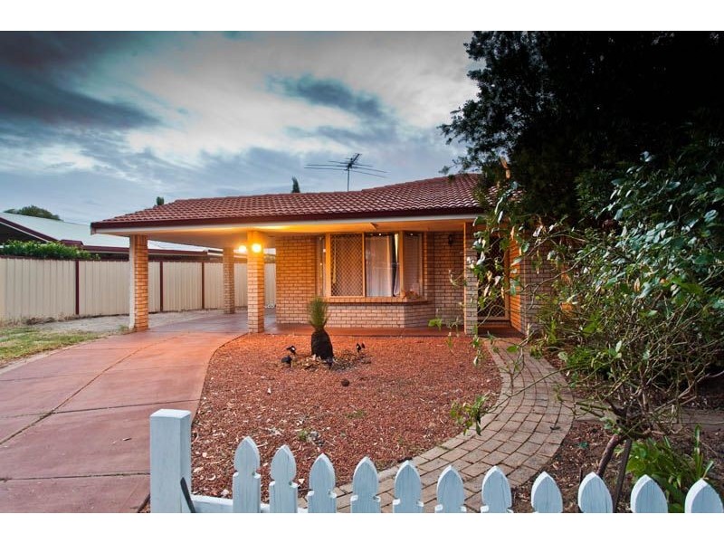 14 Wedgetail Court, Brookdale WA 6112