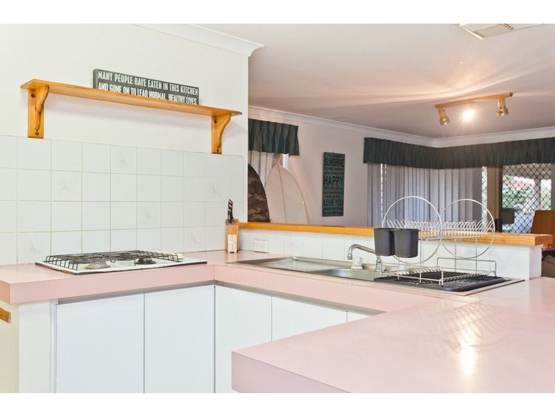 14 Wedgetail Court, Brookdale WA 6112