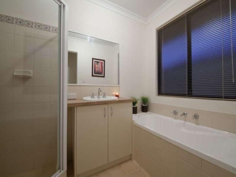 30 Montgomery Drive, Success WA 6164