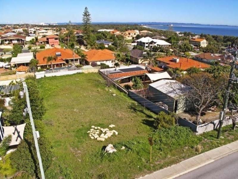 15 King Street, Coogee WA 6166