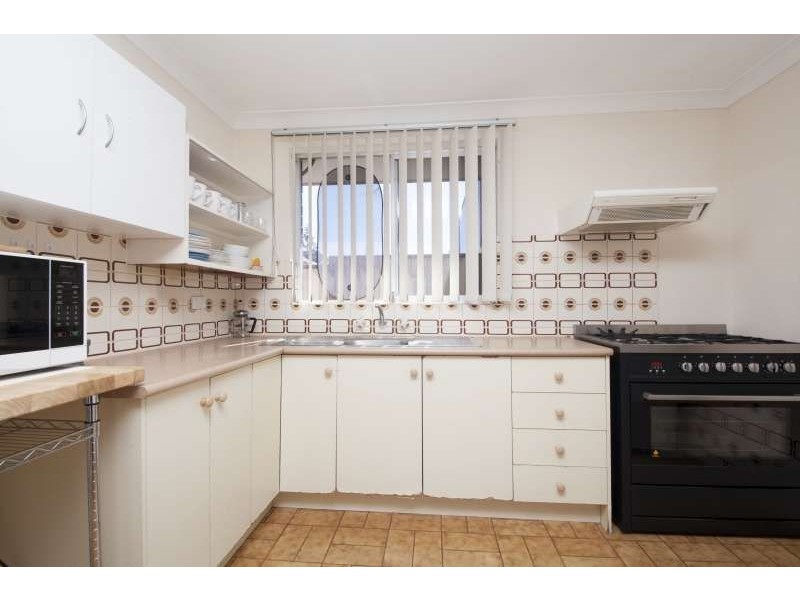 106 Phoenix Road, Hamilton Hill WA 6163