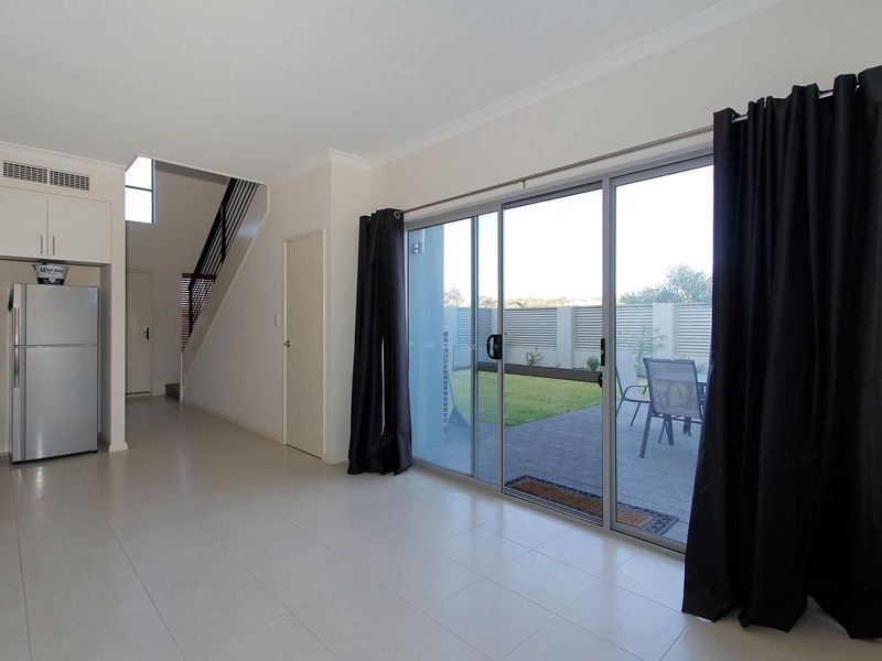 1/71 Baler Court, Hammond Park WA 6164