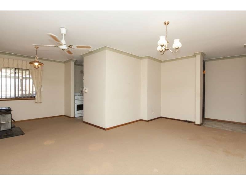 14 Chesterton Street, Spearwood WA 6163